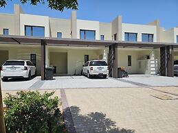 Spacious 3BHK Townhouse-Emaar South Golf