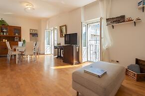 Linda Apartment 3 in Como