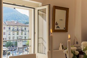 Linda Apartment 3 in Como