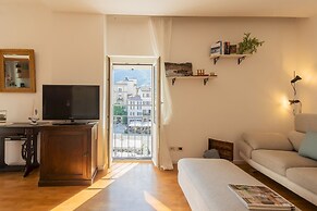 Linda Apartment 3 in Como