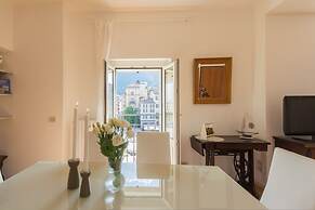 Linda Apartment 3 in Como