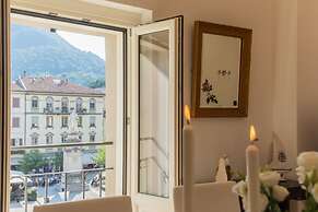 Linda Apartment 3 in Como
