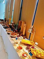 The Sea View Cam Ranh