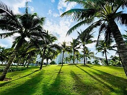 The Sea View Cam Ranh