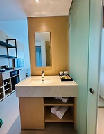 The Sea View Cam Ranh