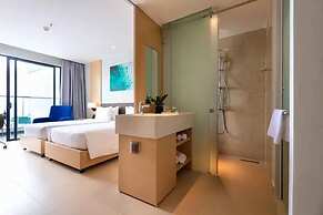 The Sea View Cam Ranh