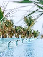 The Sea View Cam Ranh