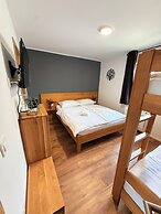 PJagodic Hotel Cerklje