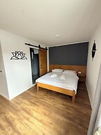 PJagodic Hotel Cerklje