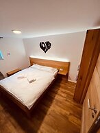 PJagodic Hotel Cerklje