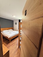 PJagodic Hotel Cerklje