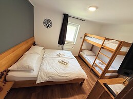 PJagodic Hotel Cerklje