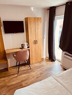 PJagodic Hotel Cerklje