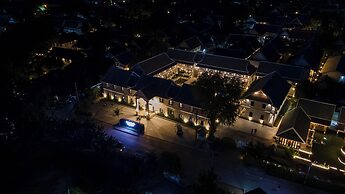 Choasis Hotel