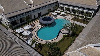 Choasis Hotel