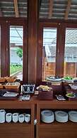 Choasis Hotel