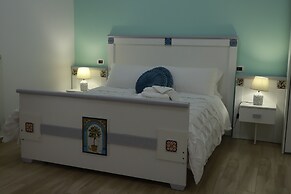 Emerella Luxury Suites-Siderno Lungomare