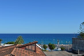 Emerella Luxury Suites-Siderno Lungomare