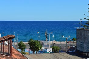 Emerella Luxury Suites-Siderno Lungomare