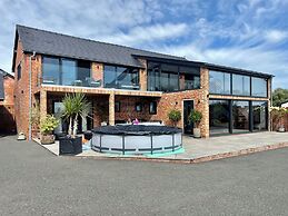 Open Plan Barn Conversion in Herefordshire