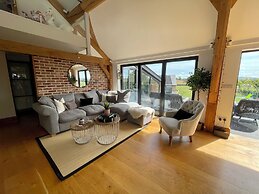 Open Plan Barn Conversion in Herefordshire