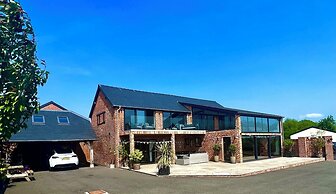 Open Plan Barn Conversion in Herefordshire
