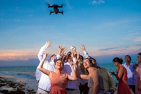 Perfect Beach Location For Families And Weddings