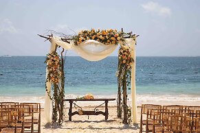 Perfect Beach Location For Families And Weddings
