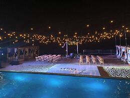 Perfect Beach Location For Families And Weddings