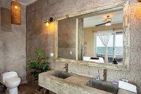 Perfect Beach Location For Families And Weddings