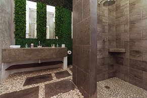 Perfect Beach Location For Families And Weddings