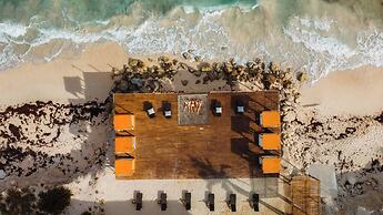 Perfect Beach Location For Families And Weddings