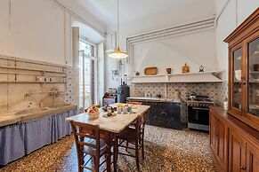 Sea View House Next to Genova Waterfront