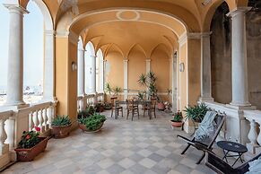 Sea View House Next to Genova Waterfront