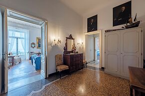 Sea View House Next to Genova Waterfront