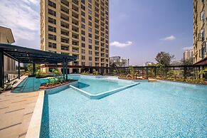 Alba Gardens City Views by YourHost