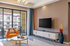 Alba Gardens City Views by YourHost
