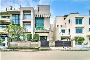 Enkay Suites - DLF CyberCity