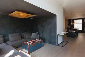 Flagey Terrace Design residence