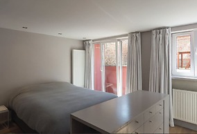 Flagey Terrace Design residence