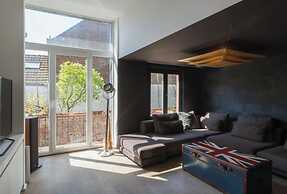 Flagey Terrace Design residence