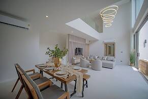 Zenithy 3BR Villa with Pool by NLA