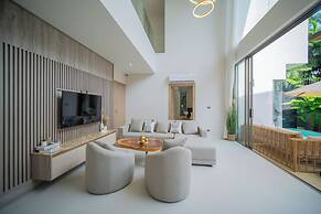 Zenithy 3BR Villa with Pool by NLA