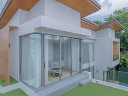 Zenithy 3BR Villa with Pool by NLA