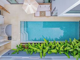 Zenithy 3BR Villa with Pool by NLA