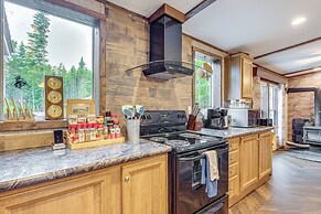 4 Mi to Lake Francis: Peaceful Pittsburg Home