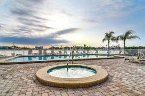 4th-floor Waterfront Condo on Treasure Island!