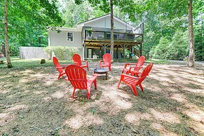 Pet-friendly Home w/ Hot Tub in Blue Ridge!