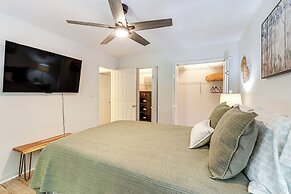 Pet-friendly Home w/ Hot Tub in Blue Ridge!