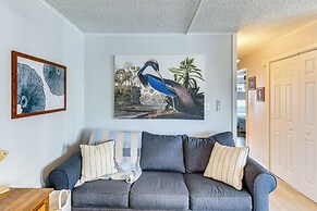 1 Mi to Jolly Roger: Condo w/ Pool in Ocean City!